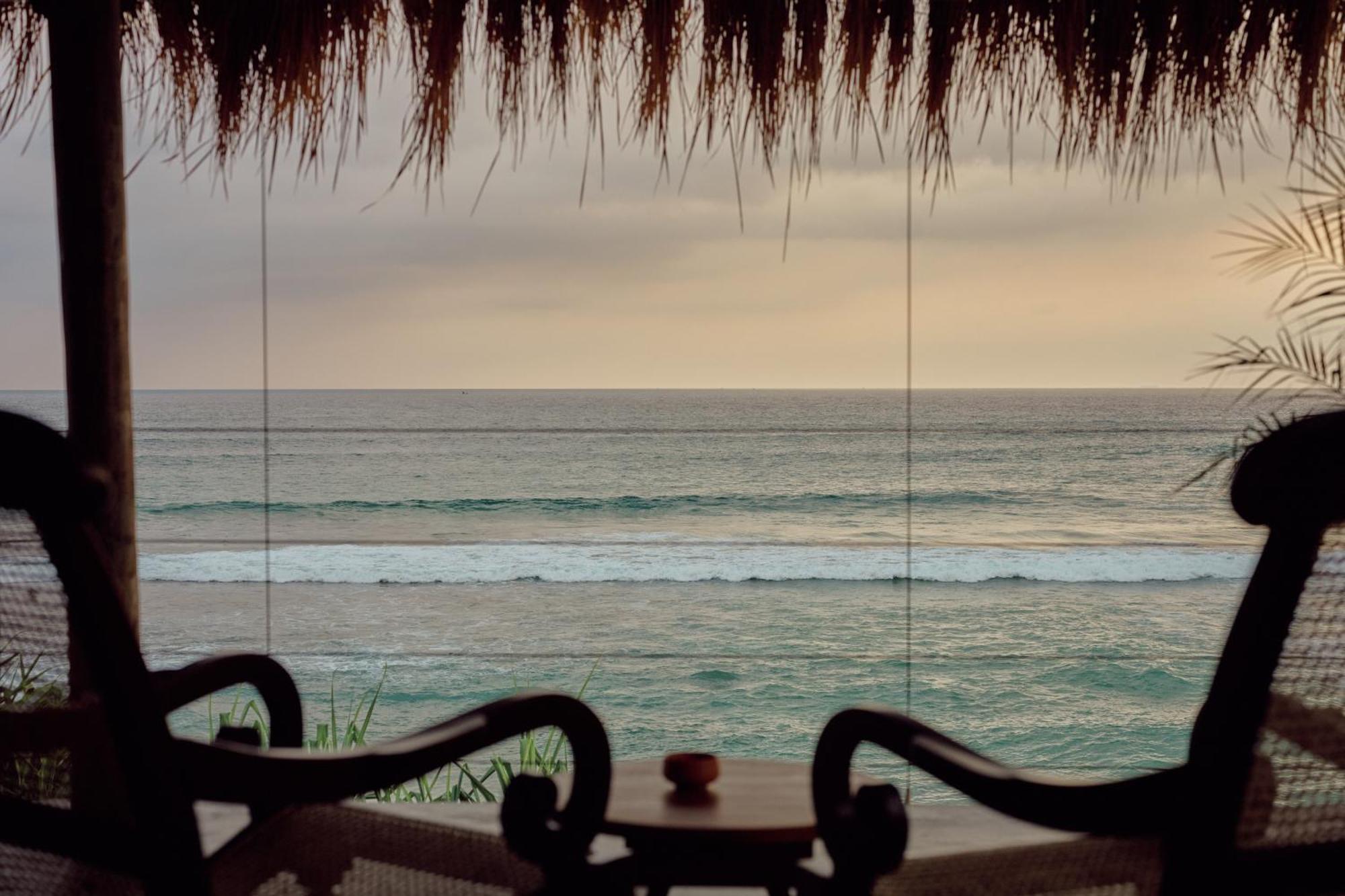 Gitano Surf Ahangama Beachfront Buitenkant foto